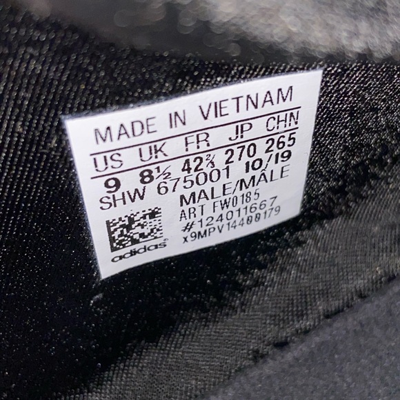 ADIDAS NMD R1 - Picture 8 of 8